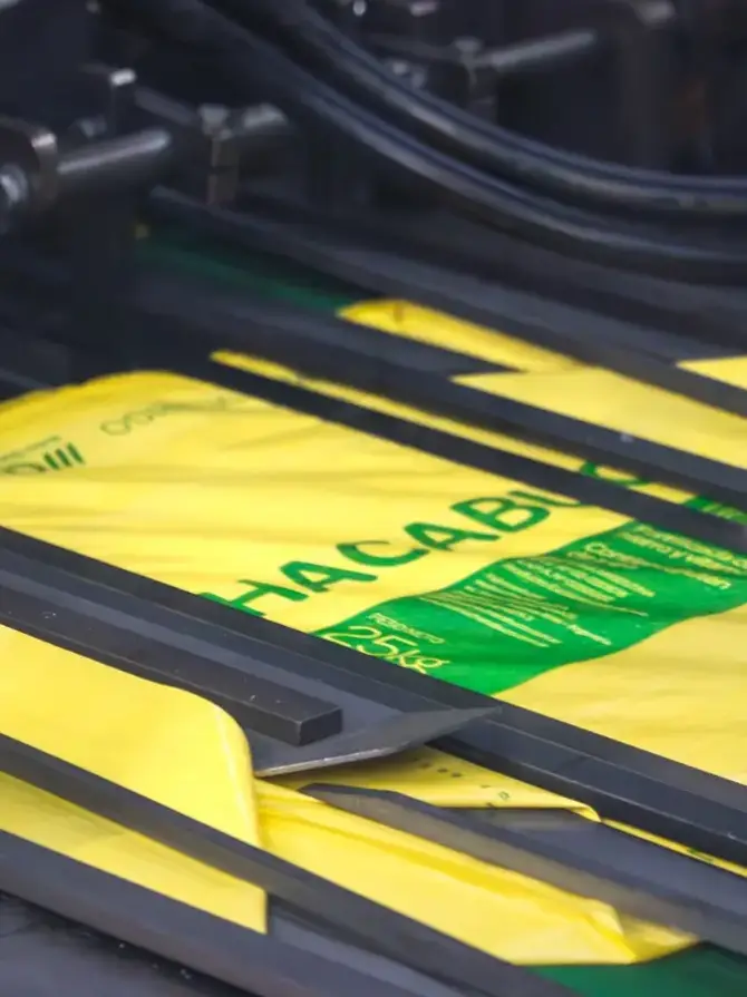 Confección de bolsa de rafia de polipropileno